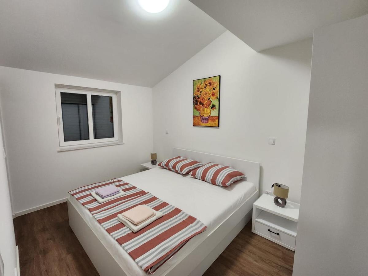 Apartmani M&L I M&J Malinska Ngoại thất bức ảnh
