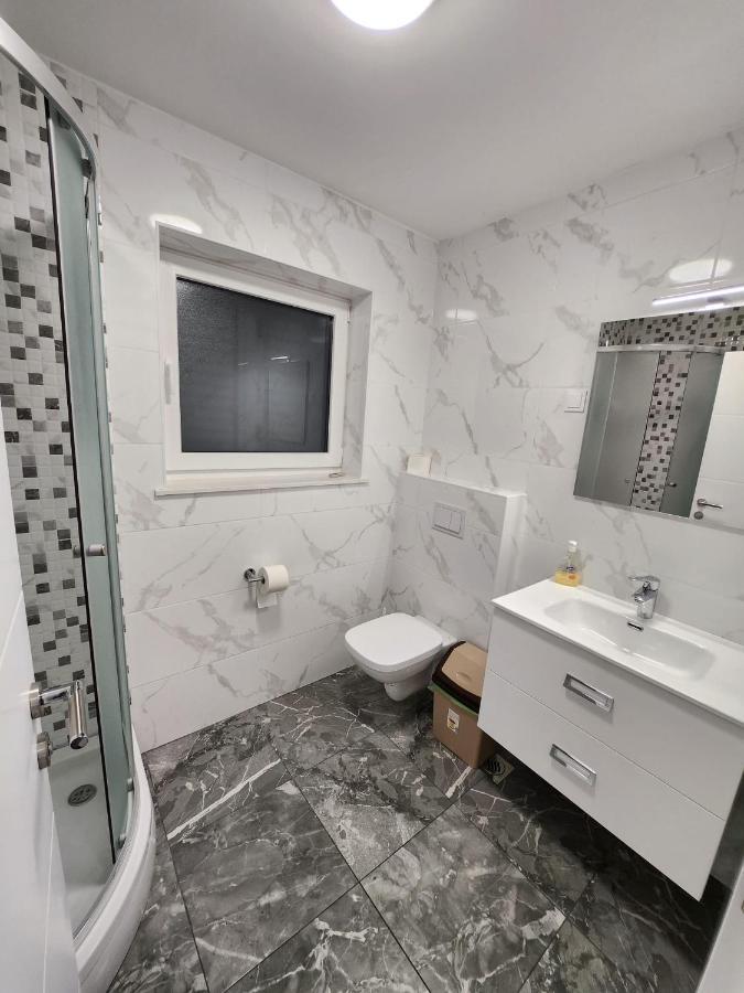 Apartmani M&L I M&J Malinska Ngoại thất bức ảnh