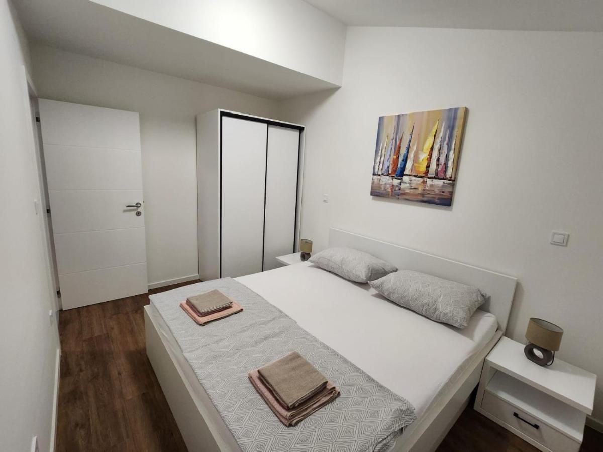 Apartmani M&L I M&J Malinska Ngoại thất bức ảnh